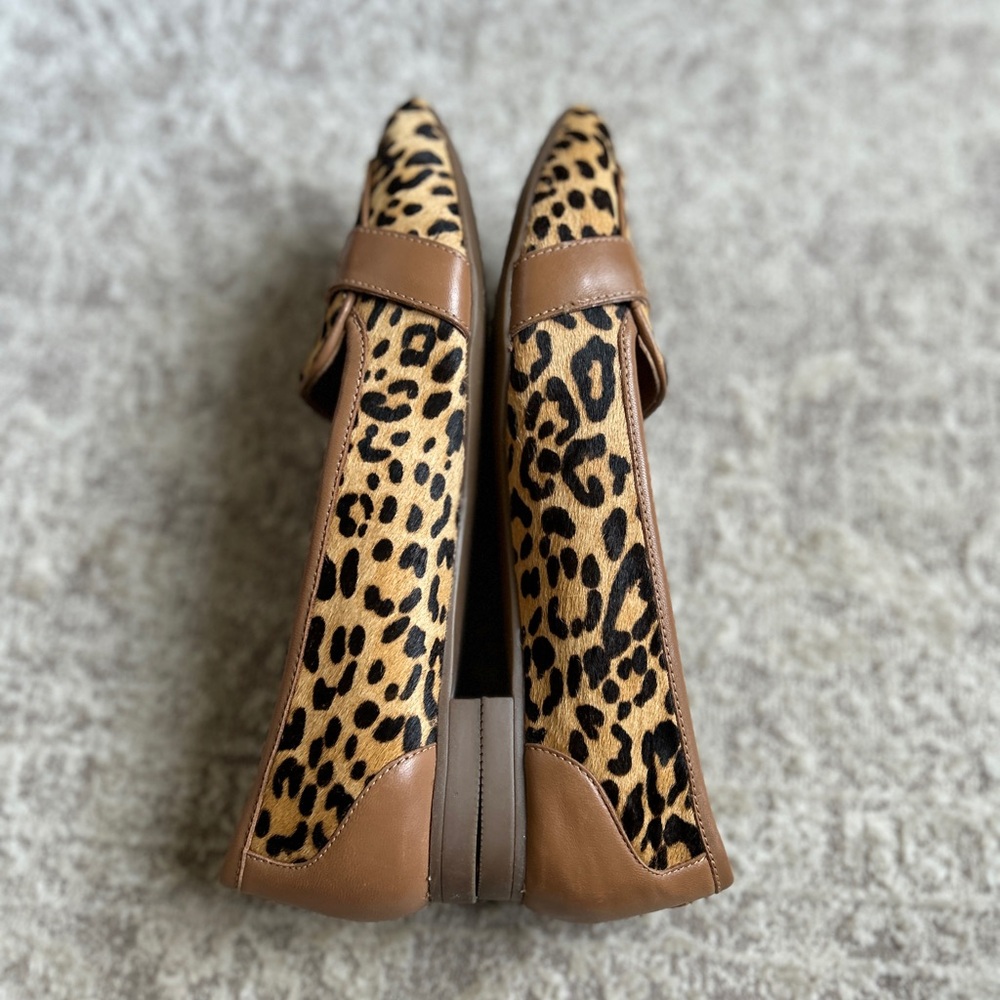 Vionic Savannah Leopard Print Flats - image 7